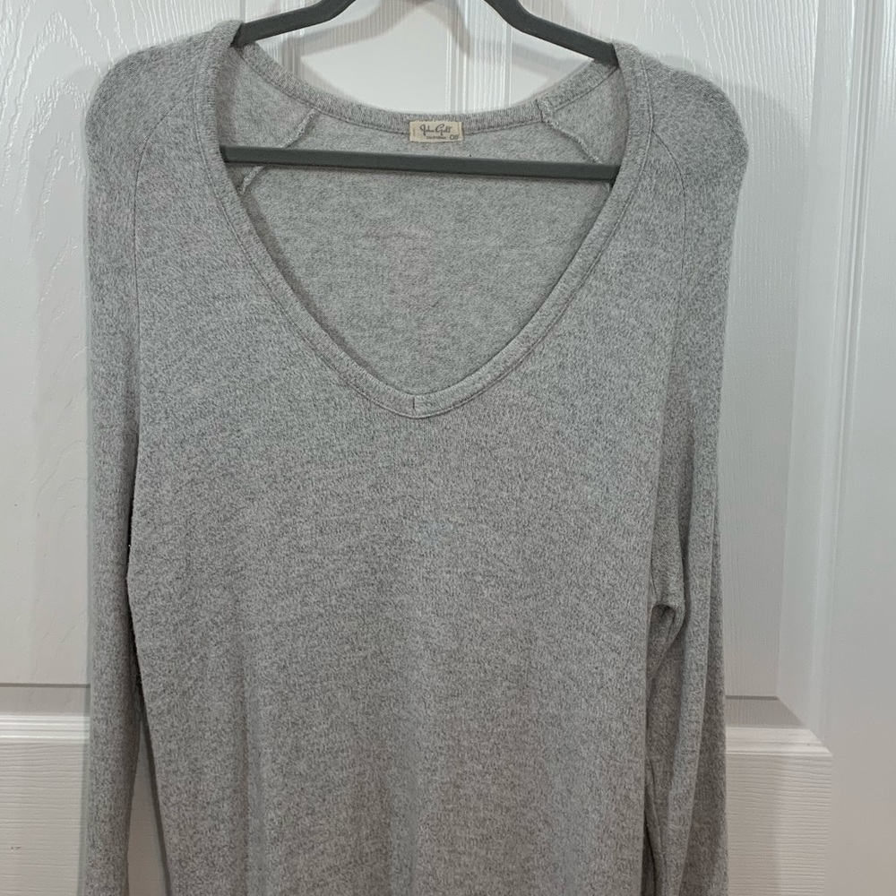 Brandy Melville John Galt Gray Pullover Top  Sz OS - Picture 7 of 7